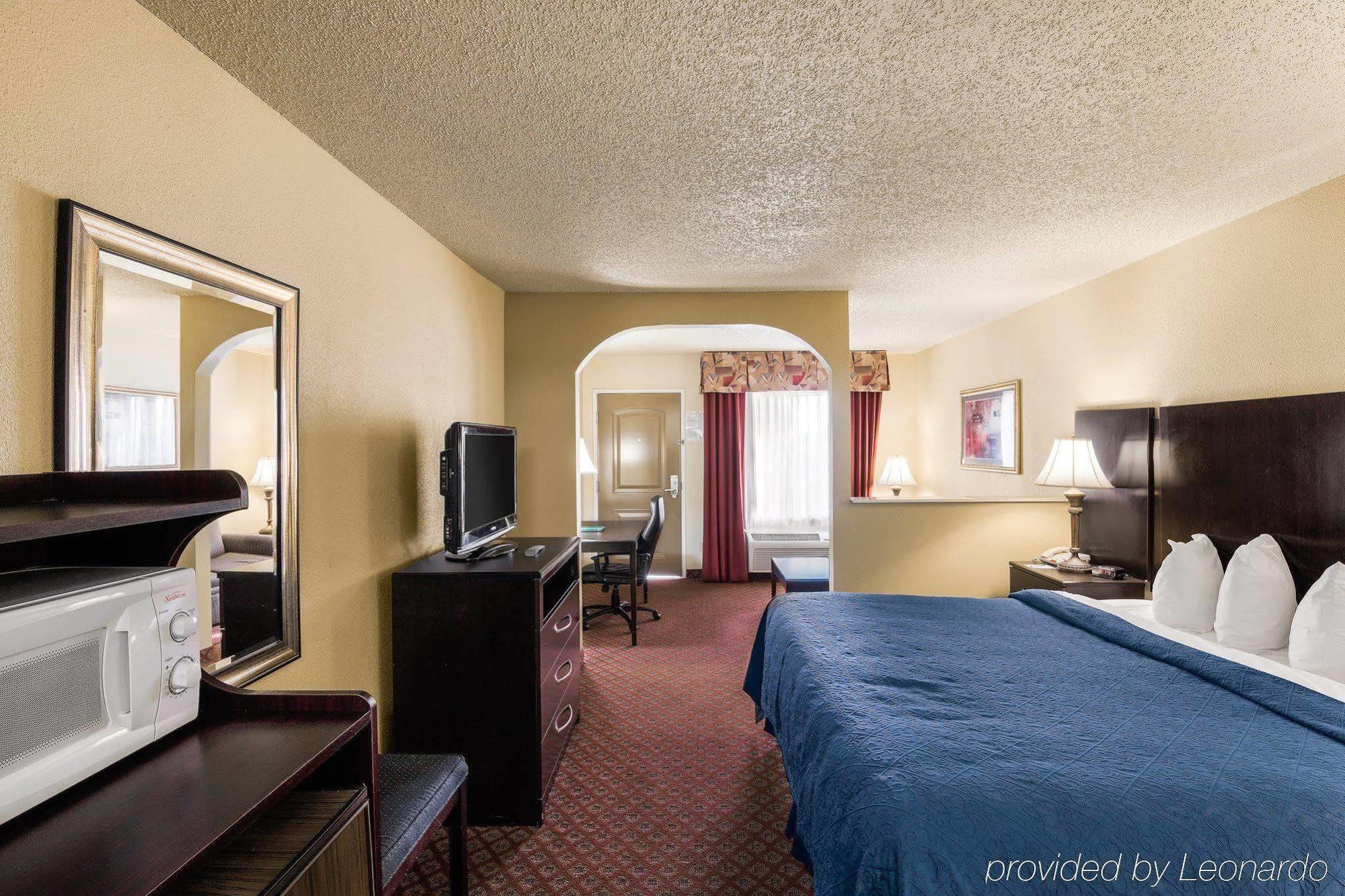 Quality Inn & Suites Abilene Extérieur photo